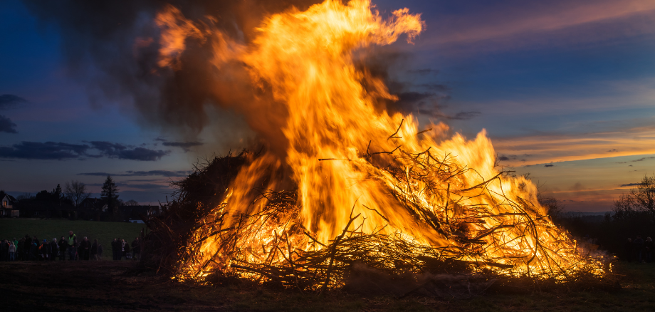 Osterfeuer - 1