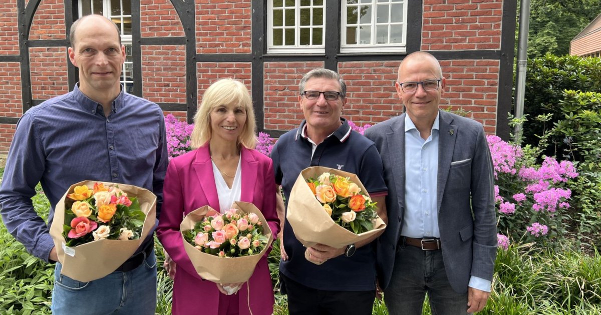 40-j-hriges-und-25-j-hrige-dienstjubil-en-bei-der-stadt-emsdetten